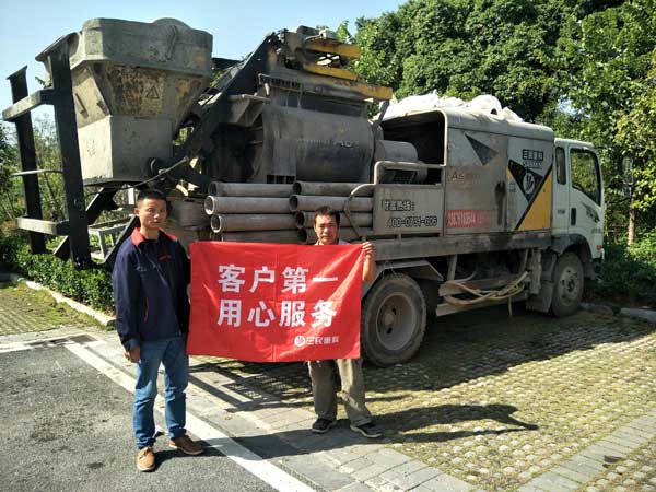 混凝土泵車